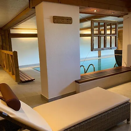 Haus Jaeger Mit Indoor-pool Inkl. Chiemgaukarte Рупольдинг