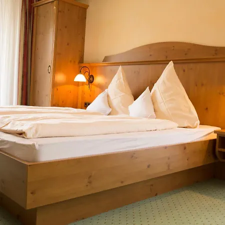 Апартаменты Haus Jaeger Mit Indoor-pool Inkl. Chiemgaukarte