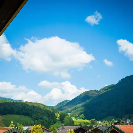 Haus Jaeger Mit Indoor-pool Inkl. Chiemgaukarte Рупольдинг