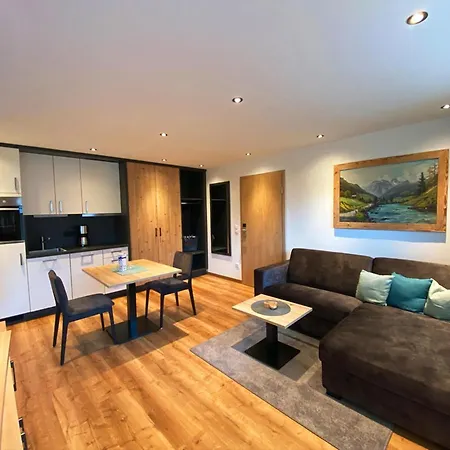 Haus Jaeger Mit Indoor-pool Inkl. Chiemgaukarte Апартаменты *