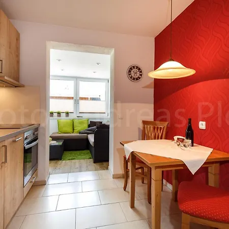 Apartman Haus Jaeger Mit Indoor-pool Inkl. Chiemgaukarte Ruhpolding