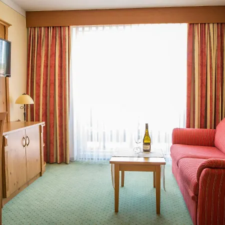 Haus Jaeger Mit Indoor-pool Inkl. Chiemgaukarte Apartman
